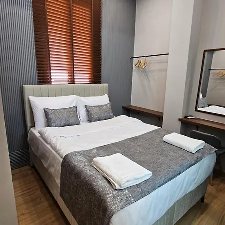 83 Mini-hôtel